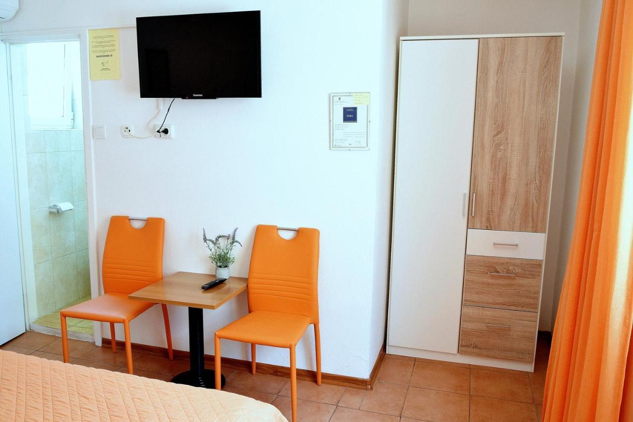 Rooms Vilma Close To Rab City Palit Exterior photo